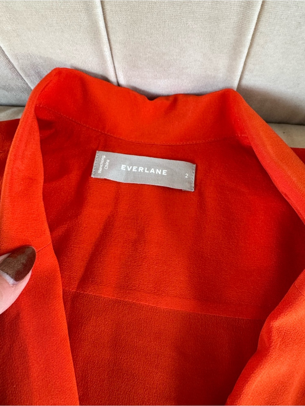 Everlane Silk Boxy Button Down - Picture 3 of 3